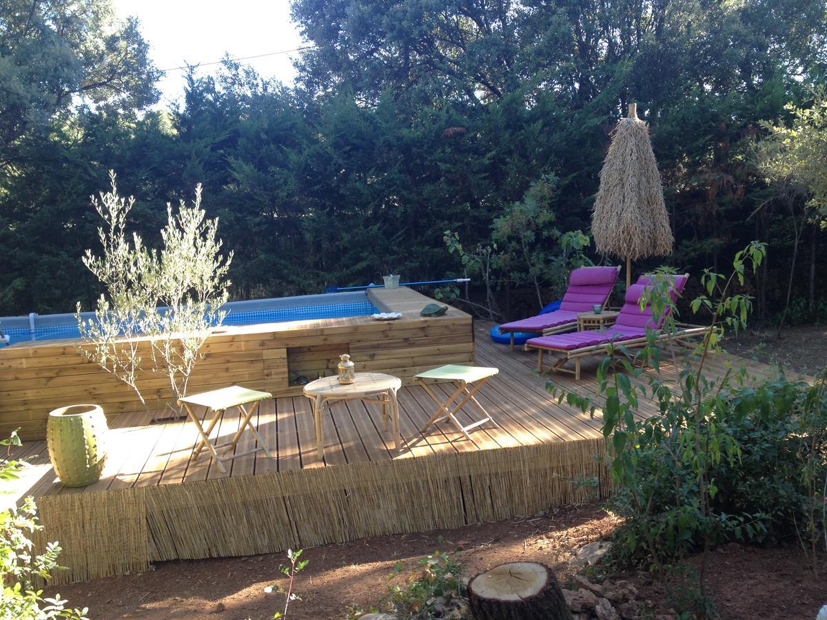 Longo Mai Bed & Breakfast Sillans la Cascade Bagian luar foto