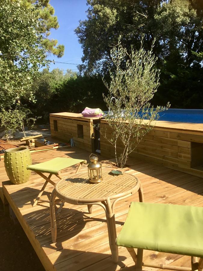 Longo Mai Bed & Breakfast Sillans la Cascade Bagian luar foto